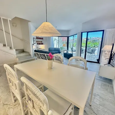 2 Bedroom Golf House - Spectacular Views Daire Benalmádena