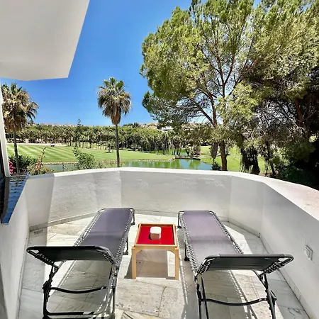 2 Bedroom Golf House - Spectacular Views Daire Benalmádena
